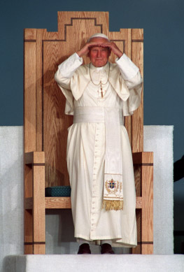 Jan Paweł II,święty - papa64.jpg